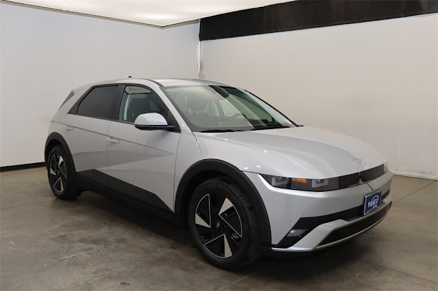 2025 Hyundai IONIQ 5 SE