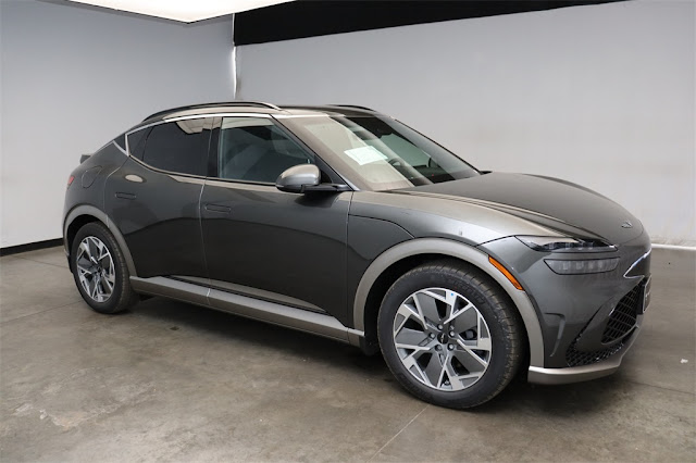 2025 Genesis GV60 Standard