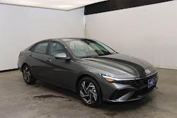 2025 Hyundai Elantra Hybrid Limited