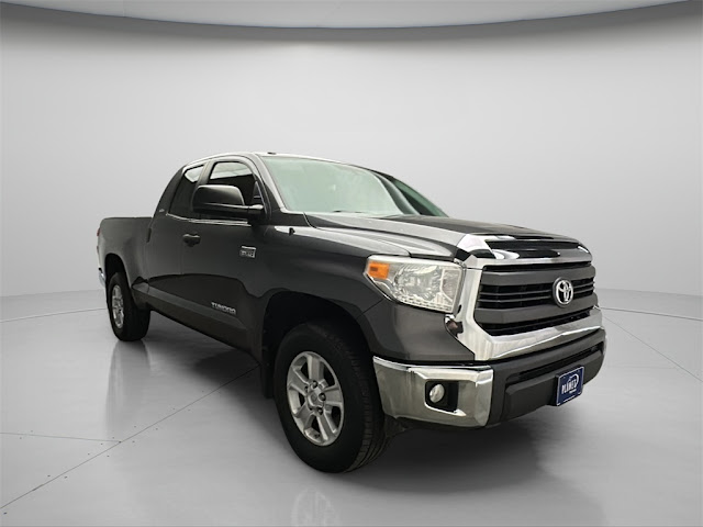 2015 Toyota Tundra SR5