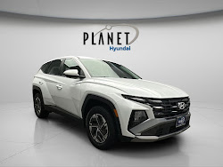 2026 Hyundai Tucson Hybrid Blue SE