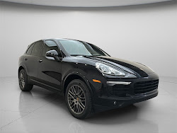 2017 Porsche Cayenne Base