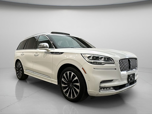 2022 Lincoln Aviator Plug-In Hybrid Black Label Grand Touring