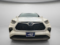 2022 Toyota Highlander Hybrid Platinum