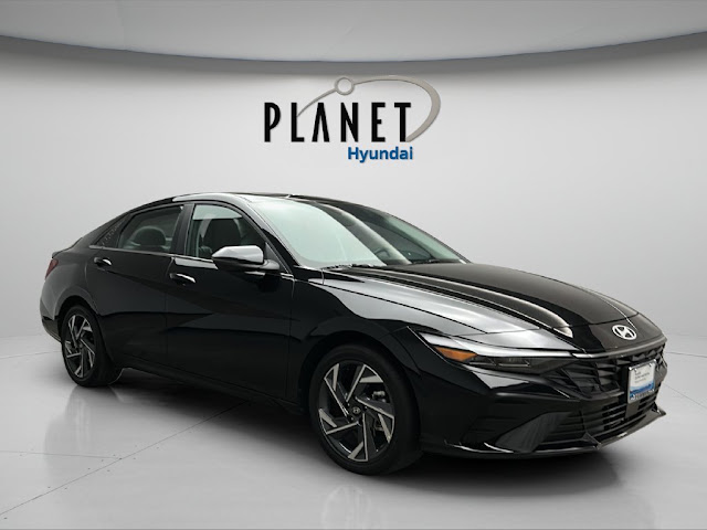 2025 Hyundai Elantra Hybrid Limited