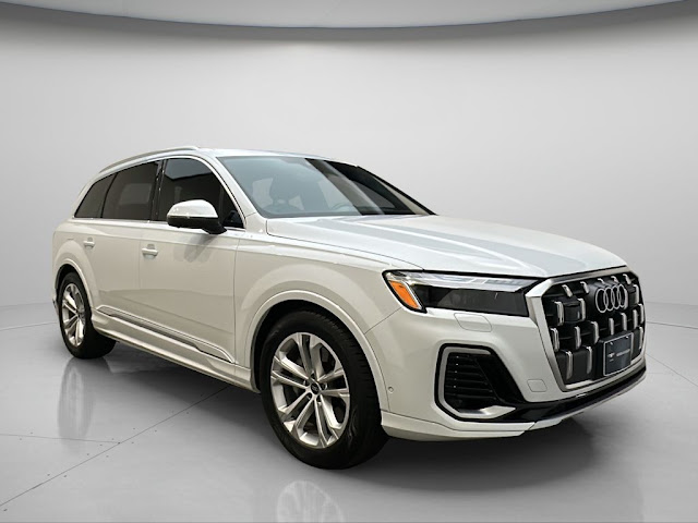 2025 Audi Q7 55 Prestige