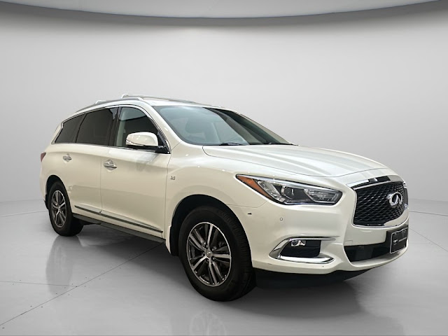2017 INFINITI QX60 Base