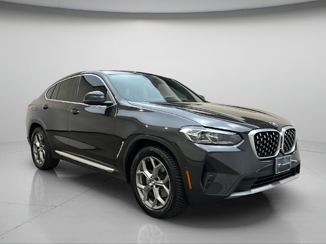 2024 BMW X4 xDrive30i
