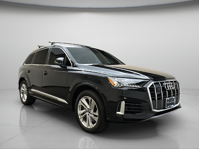 2023 Audi Q7 55 Premium
